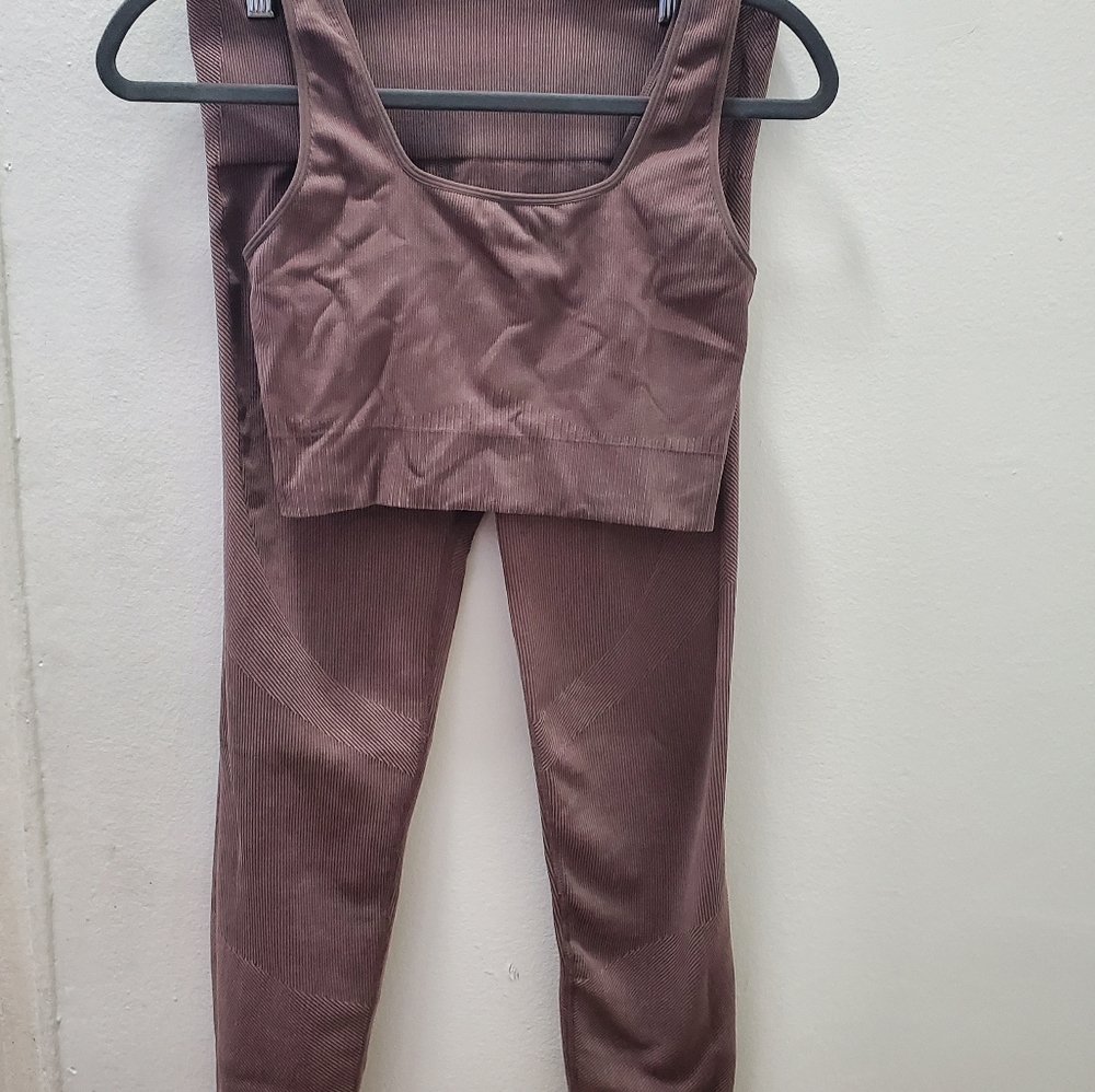 JoyLab Leggings and Sports bra. - Picture 9 of 9